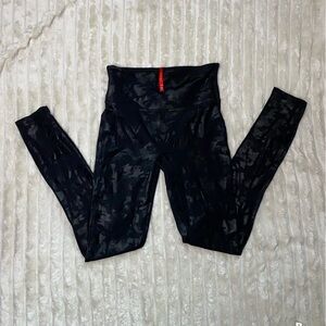 Spanx Women's Ankle Leggings in black  camouflage